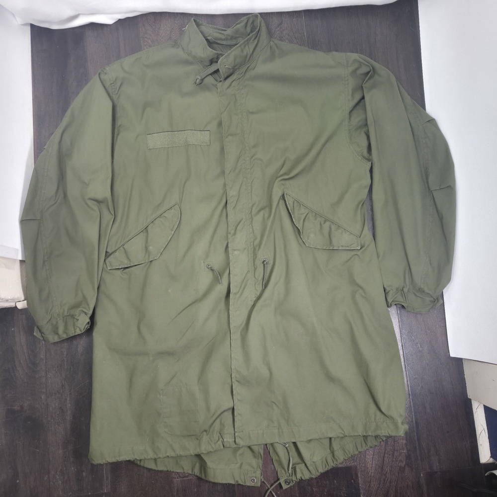 Vintage 1974 US Military M-65 Fishtail Parka Extreme Cold Weather Jacket Medium